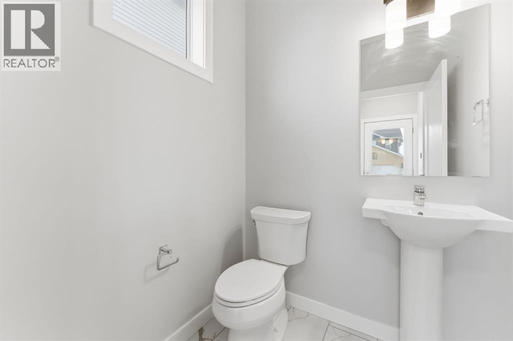 1060 West Lakeview Drive, Chestermere, Alberta  T1X 2T3 - Photo 24 - A2314427
