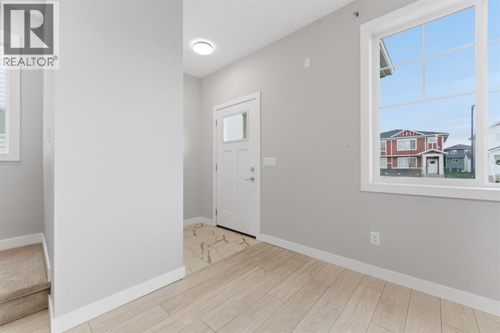 1060 West Lakeview Drive, Chestermere, Alberta  T1X 2T3 - Photo 3 - A2314427