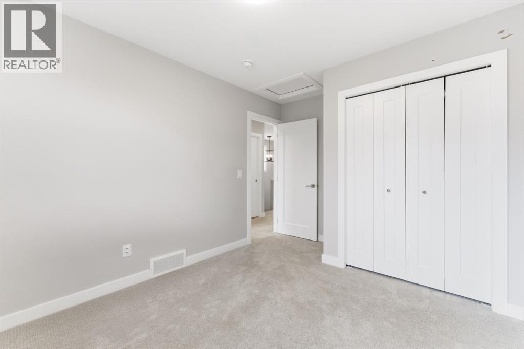 1060 West Lakeview Drive, Chestermere, Alberta  T1X 2T3 - Photo 38 - A2314427