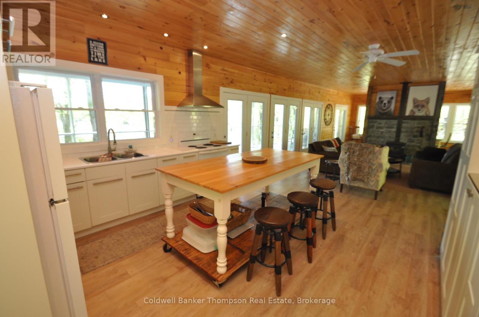 768 Big Island, Huntsville, Ontario P1H 2J2 - Photo 10 - X13188764