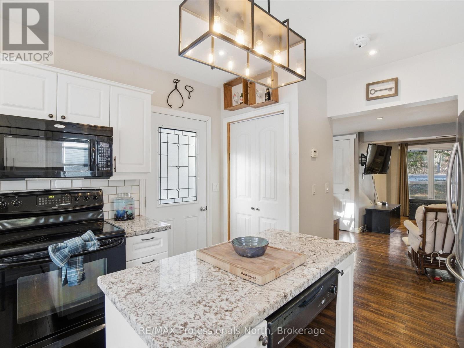 185 Muskoka 10 Road, Huntsville, Ontario  P0B 1L0 - Photo 7 - X13188934