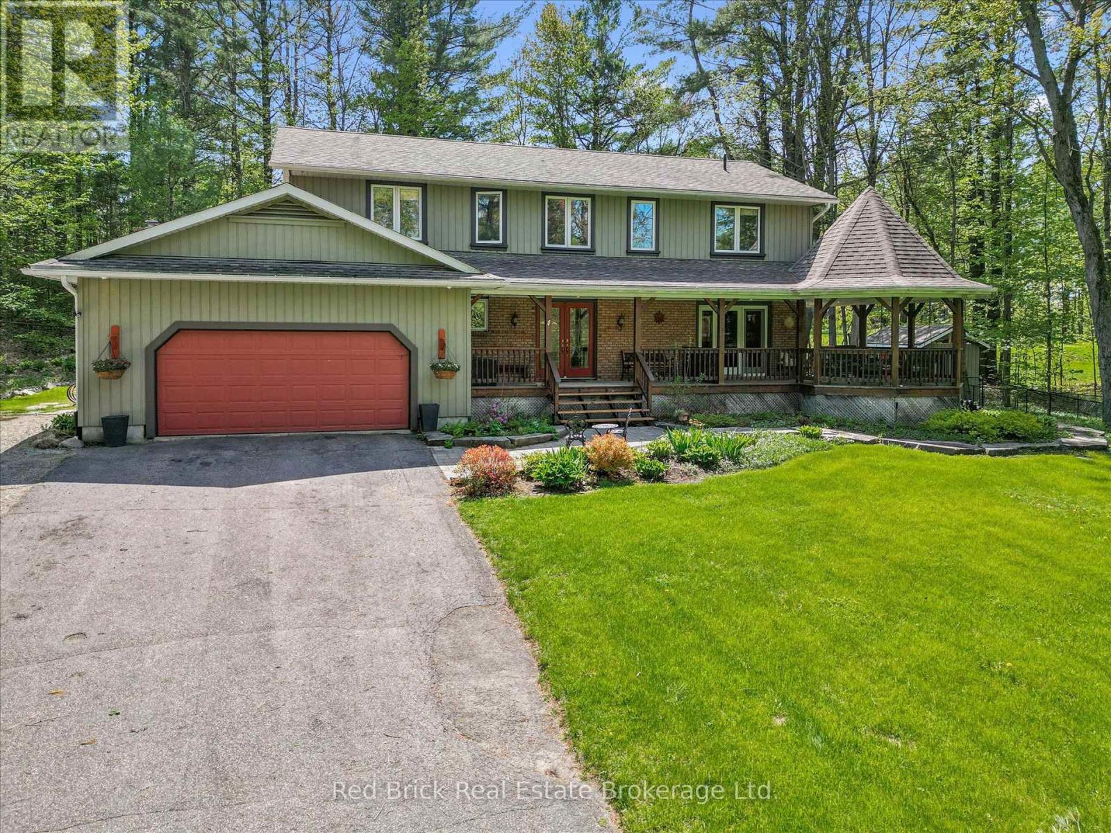 24 SOUTH MUSKOKA DRIVE, Bracebridge, Ontario