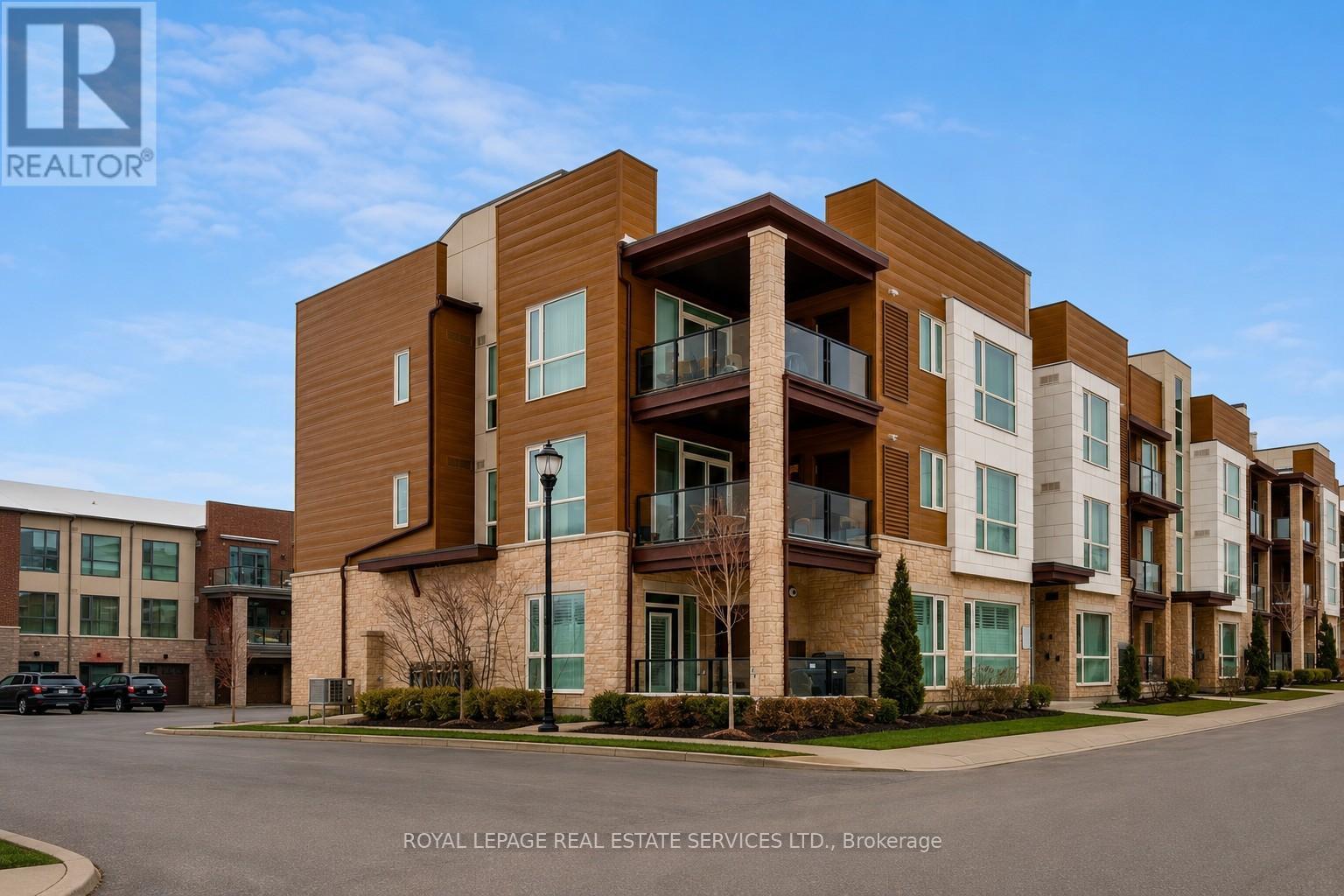 212 - 2370 KHALSA GATE, Oakville, Ontario