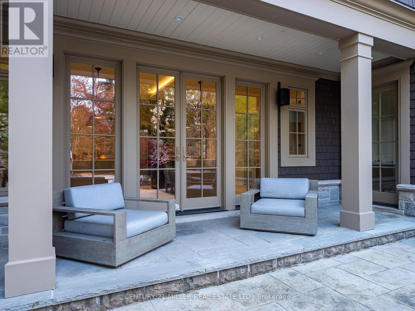 155 Gloucester Avenue, Oakville, Ontario  L6J 3W3 - Photo 41 - W13176888