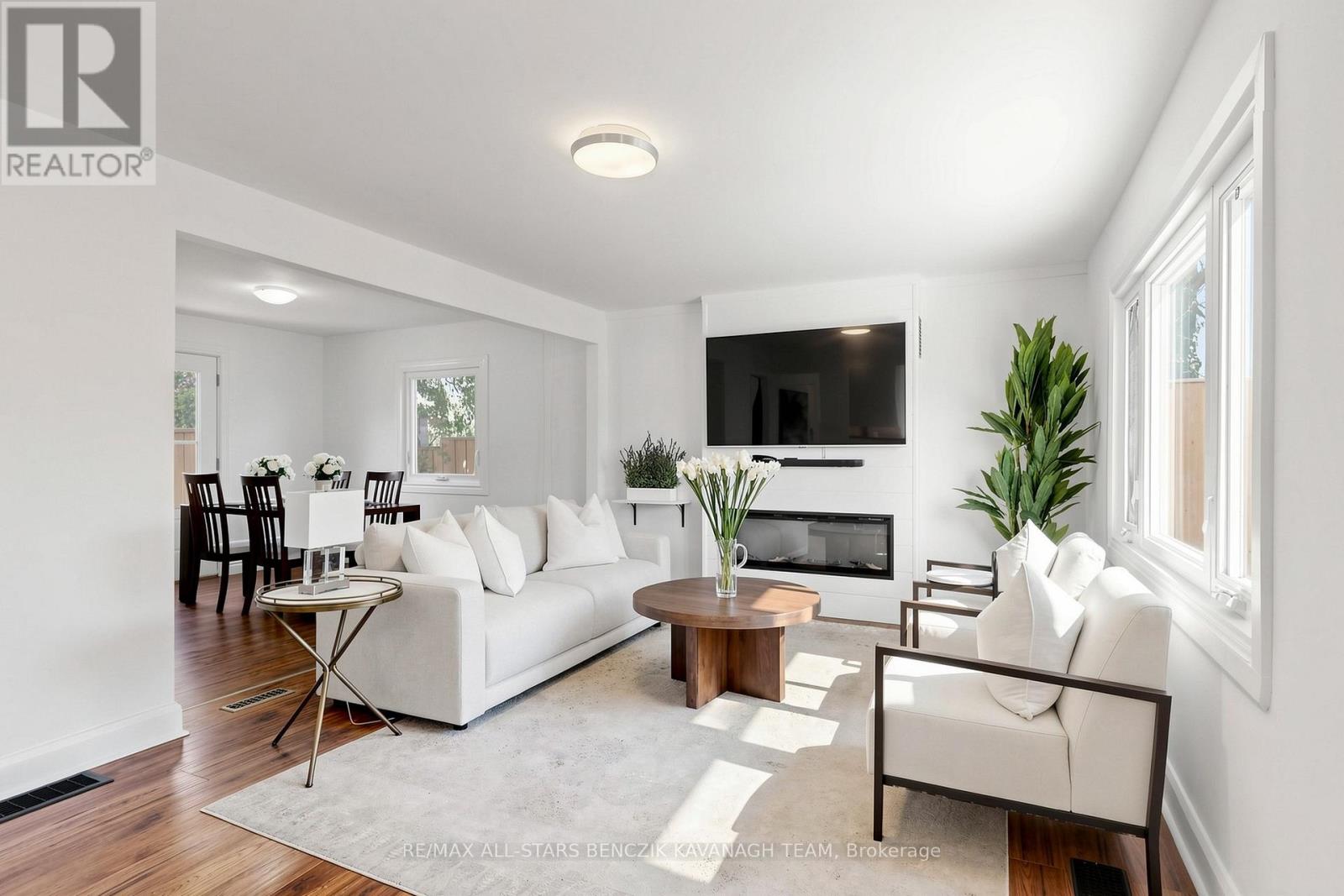 522 Sheppard Avenue, Pickering, Ontario  L1V 1E8 - Photo 5 - E13175322
