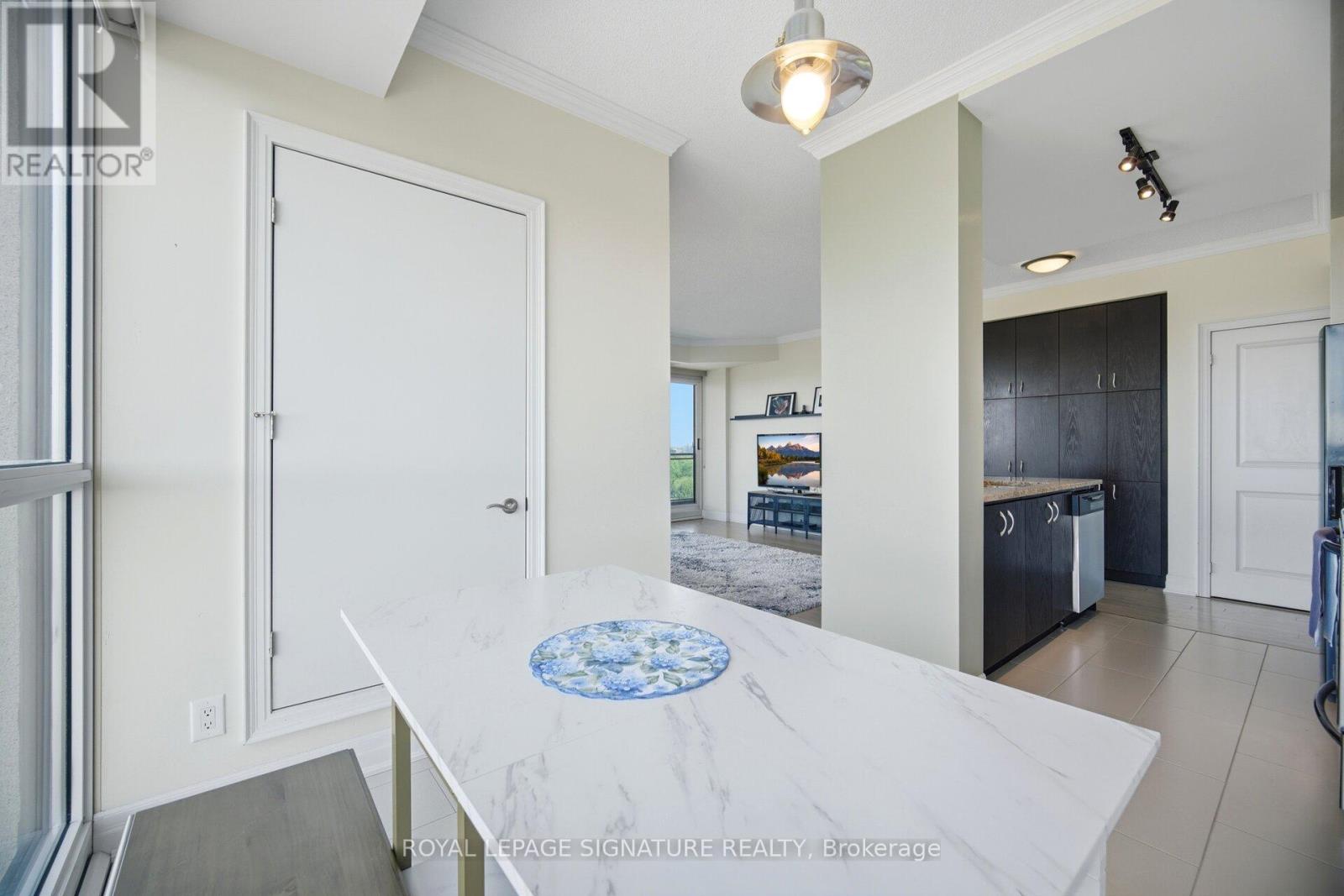 1206 - 100 John Street N, Brampton, Ontario  L6W 0A8 - Photo 11 - W13164708
