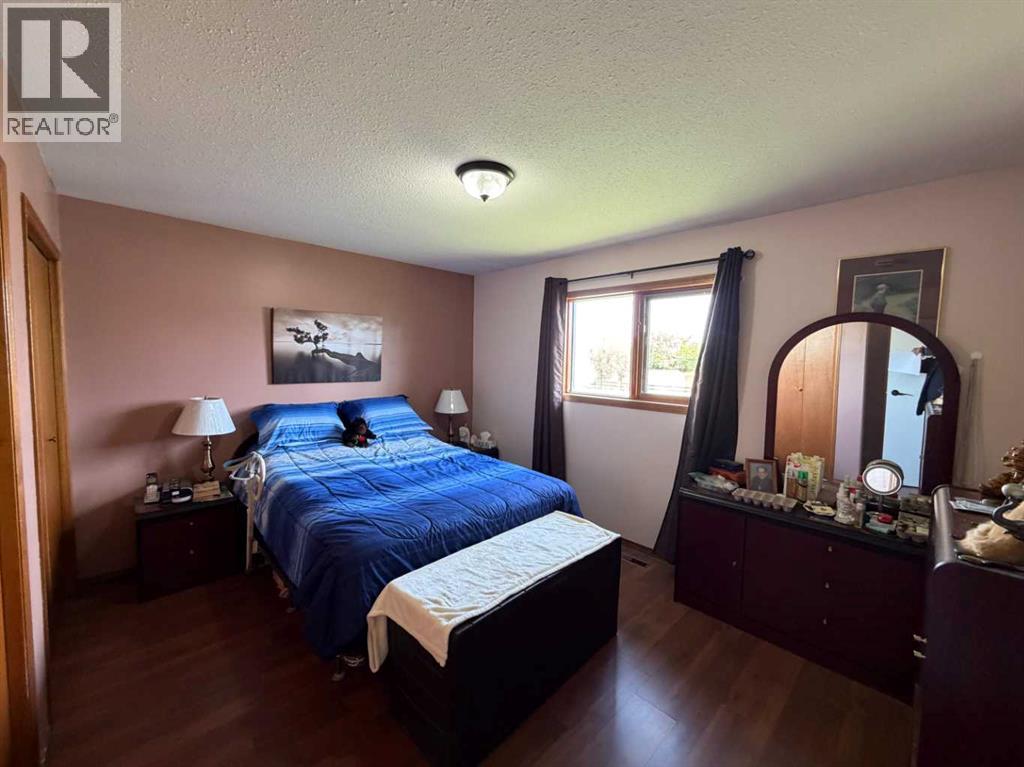 4606b 48 Avenue, Sylvan Lake, Alberta  T4S 1M8 - Photo 6 - A2314473
