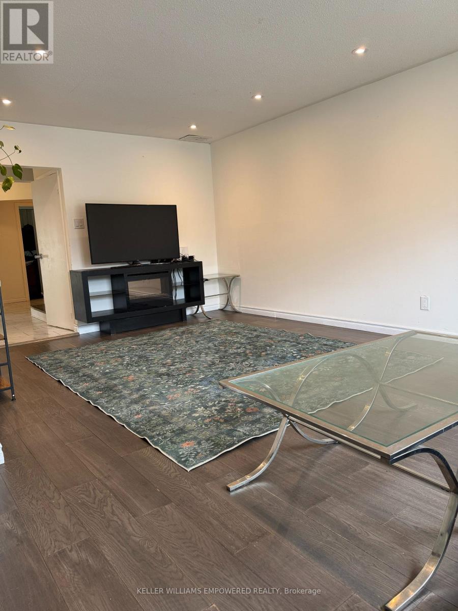52 Endsleigh Crescent, Toronto, Ontario  M2J 3N6 - Photo 15 - C13164550