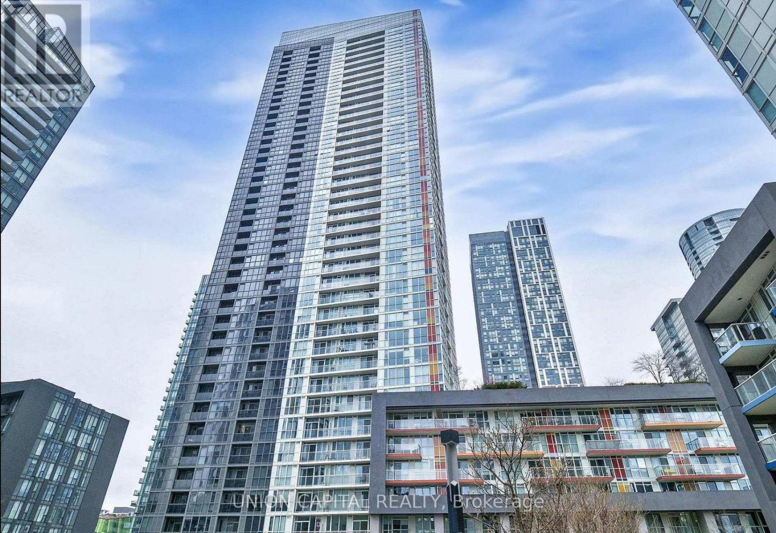 1502 - 85 QUEENS WHARF ROAD, Toronto, Ontario