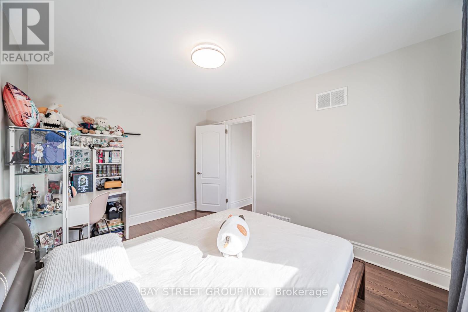 277 Lawrence Avenue E, Toronto, Ontario  M4N 1T6 - Photo 18 - C13188106