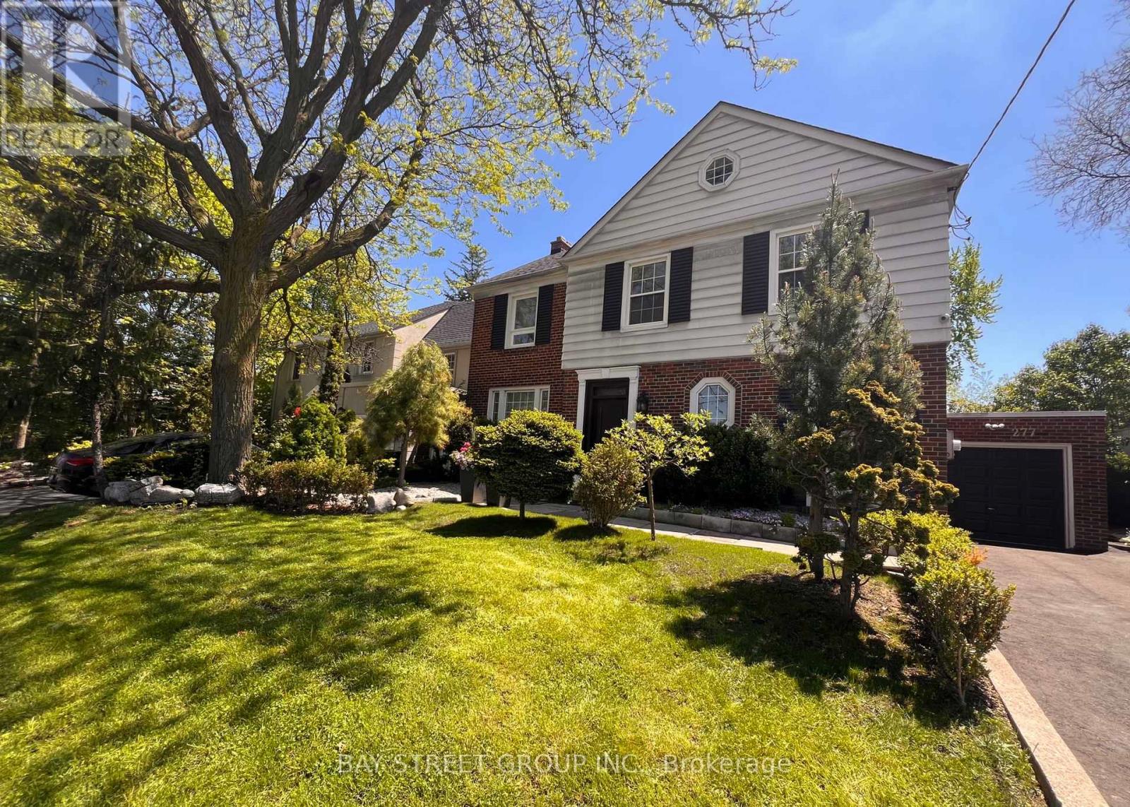 277 Lawrence Avenue E, Toronto, Ontario  M4N 1T6 - Photo 2 - C13188106
