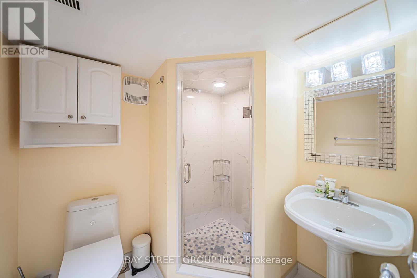 277 Lawrence Avenue E, Toronto, Ontario  M4N 1T6 - Photo 25 - C13188106
