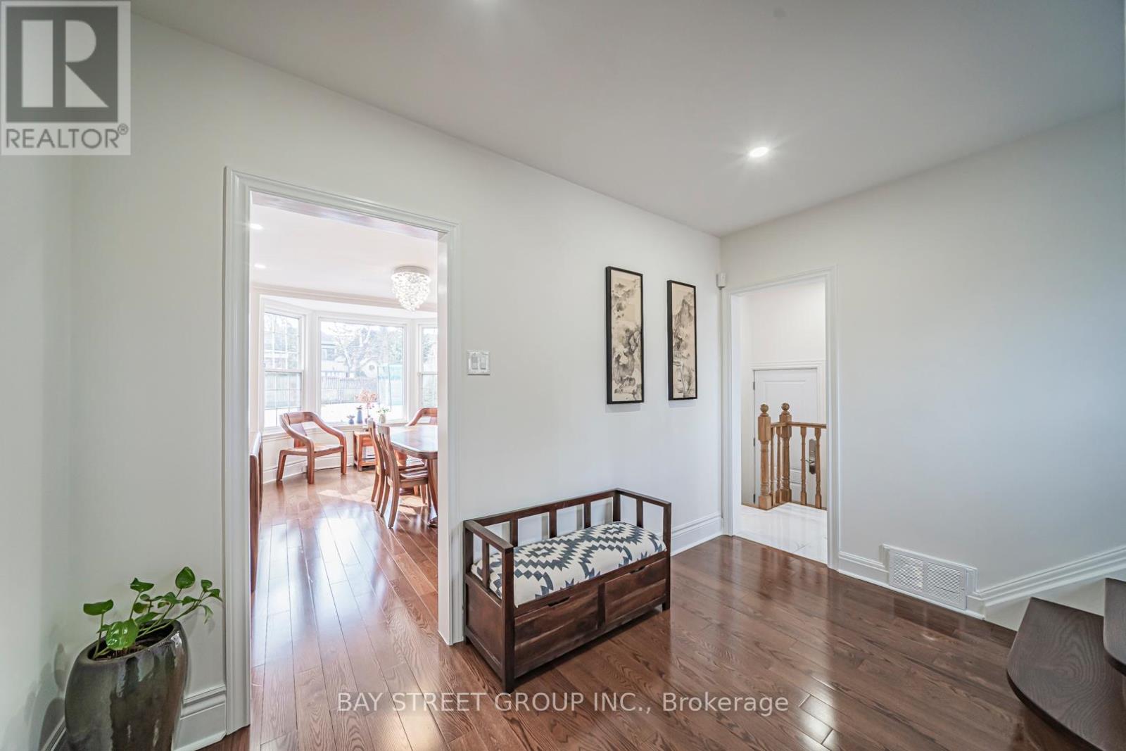 277 Lawrence Avenue E, Toronto, Ontario  M4N 1T6 - Photo 4 - C13188106
