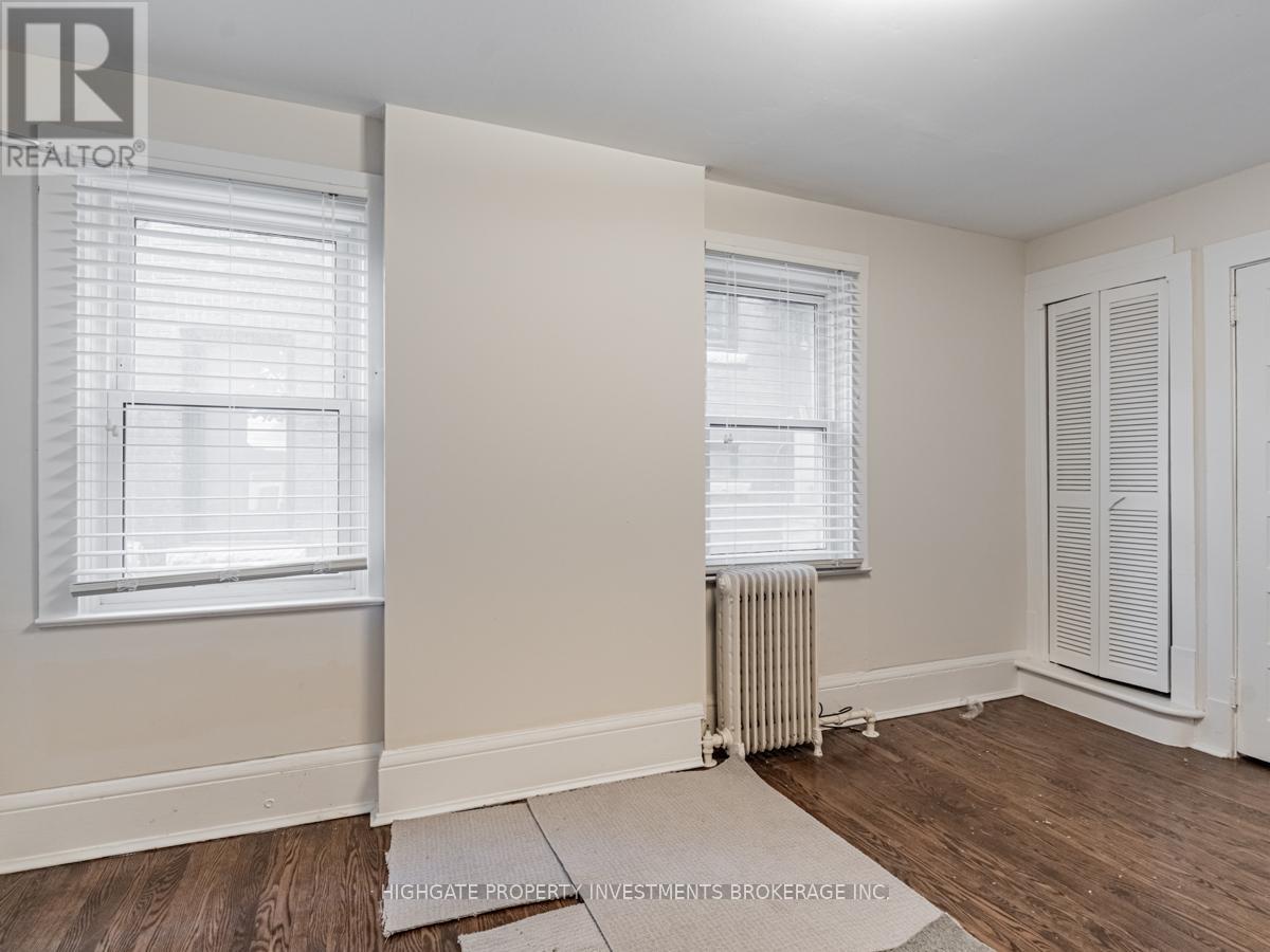 Main - 410 Palmerston Boulevard, Toronto, Ontario  M6G 2N8 - Photo 13 - C13189312