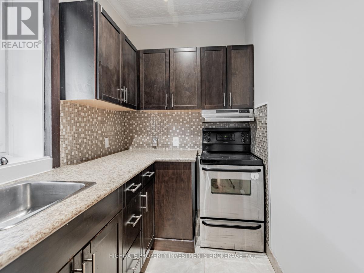 Main - 410 Palmerston Boulevard, Toronto, Ontario  M6G 2N8 - Photo 14 - C13189312