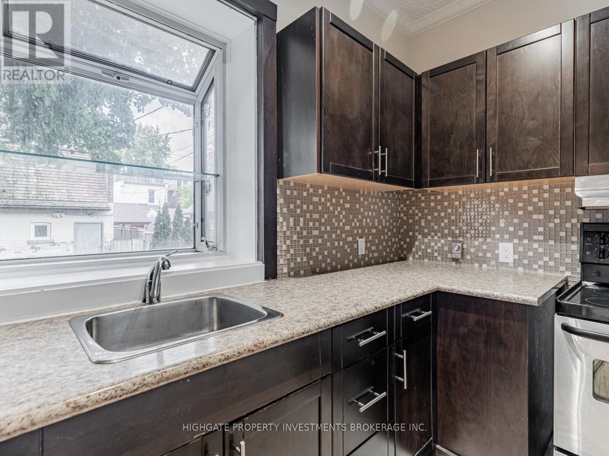 Main - 410 Palmerston Boulevard, Toronto, Ontario  M6G 2N8 - Photo 15 - C13189312