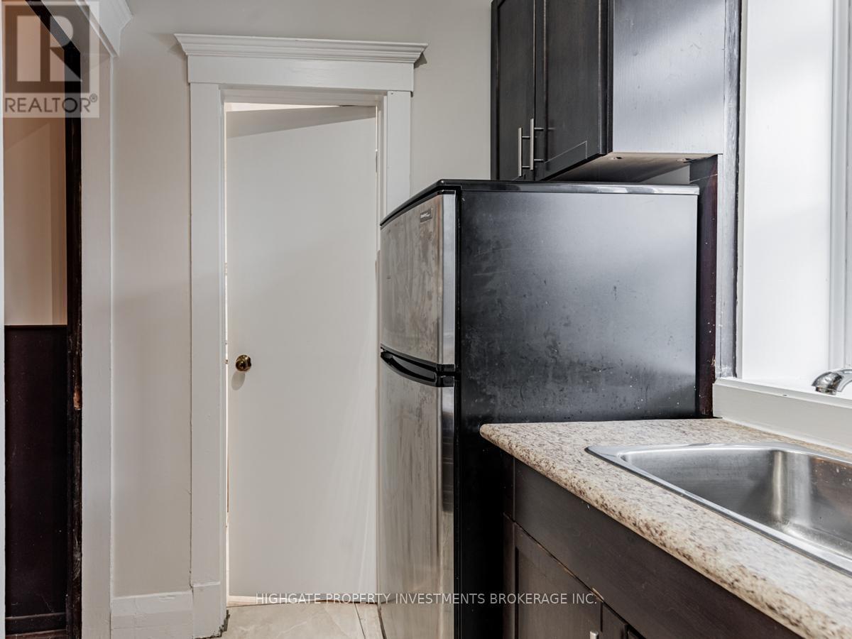 Main - 410 Palmerston Boulevard, Toronto, Ontario  M6G 2N8 - Photo 16 - C13189312
