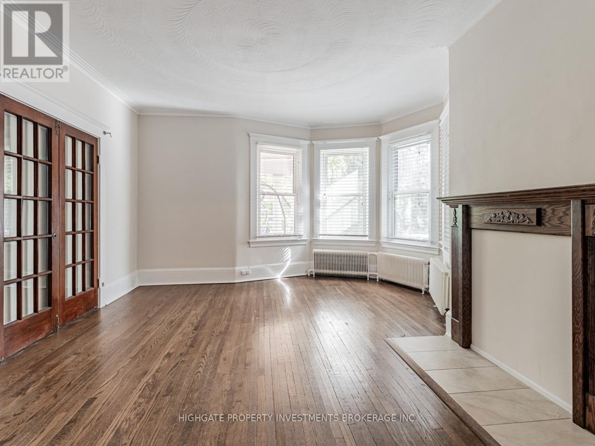 Main - 410 Palmerston Boulevard, Toronto, Ontario  M6G 2N8 - Photo 7 - C13189312