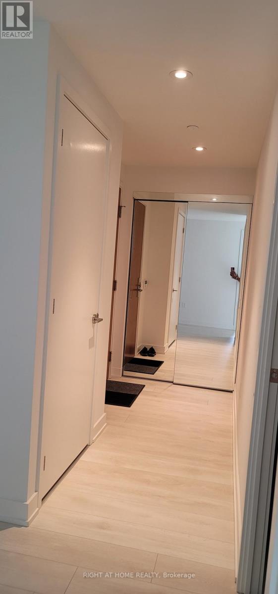 2404 - 15 Queens Quay E, Toronto, Ontario  M5E 0A5 - Photo 7 - C13189372