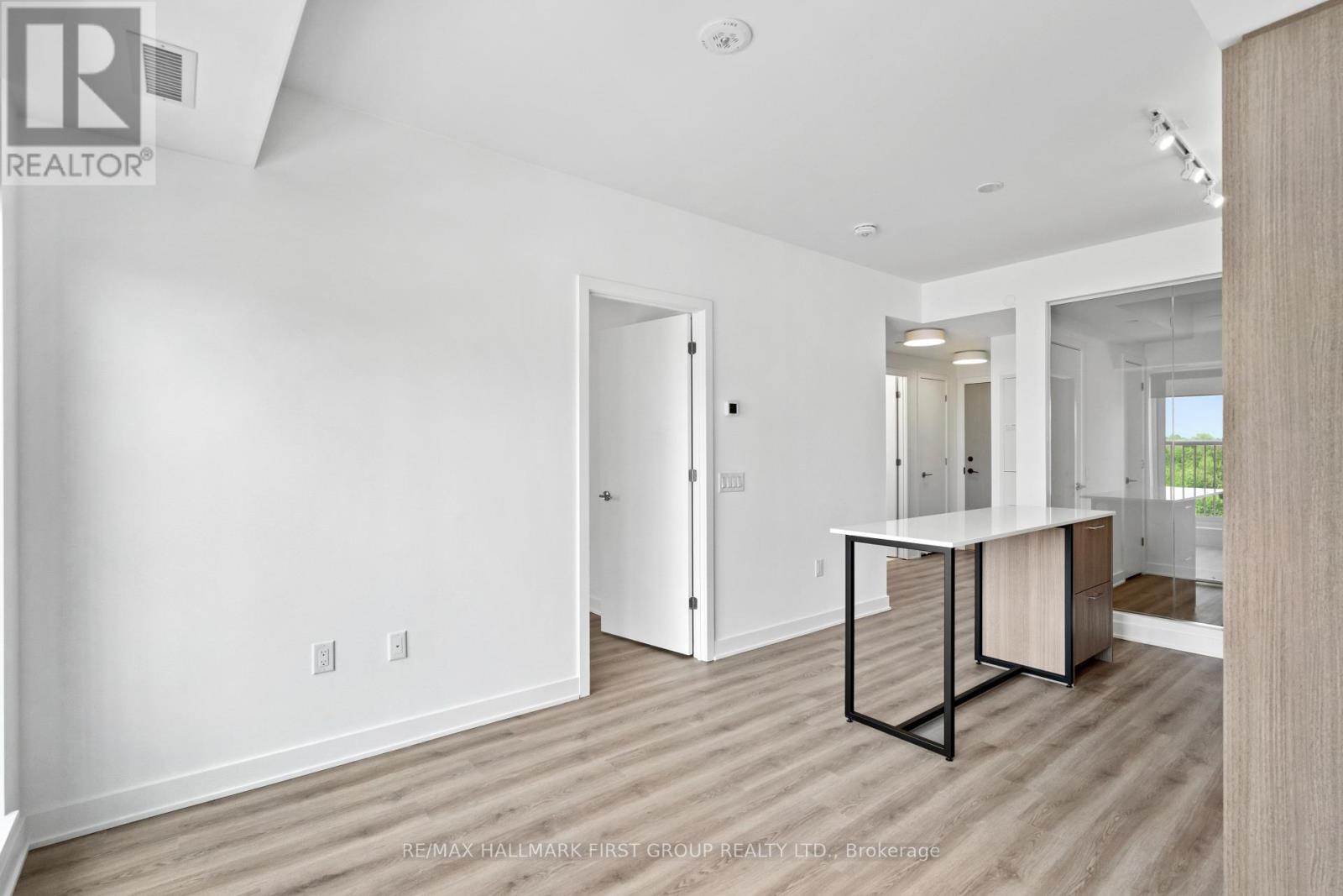 924 - 30 Dreamers Way, Toronto, Ontario  M5A 0Y7 - Photo 12 - C13189510