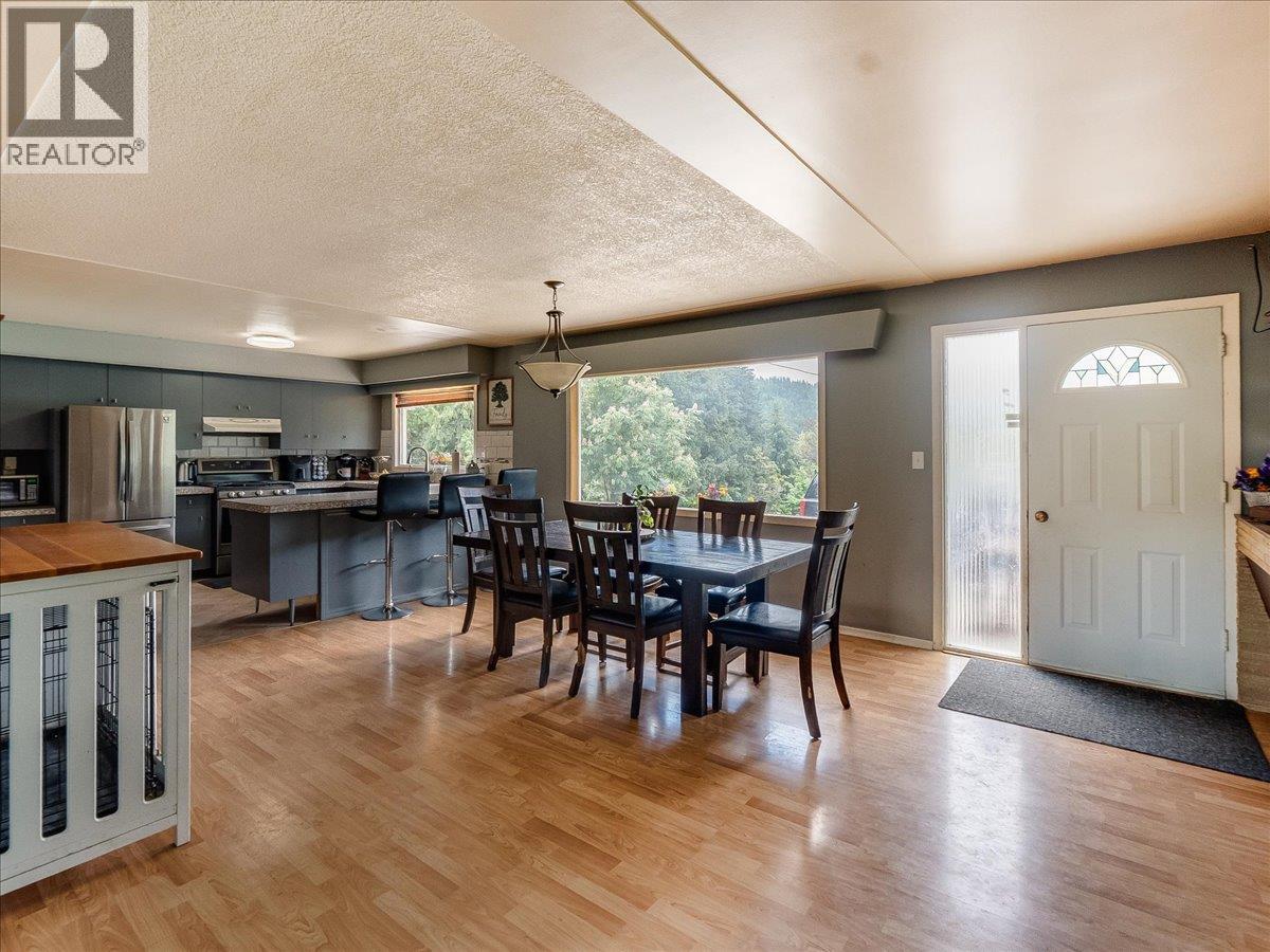 2927 Upper Levels Road, Robson, British Columbia  V0G 1X0 - Photo 49 - 10387650