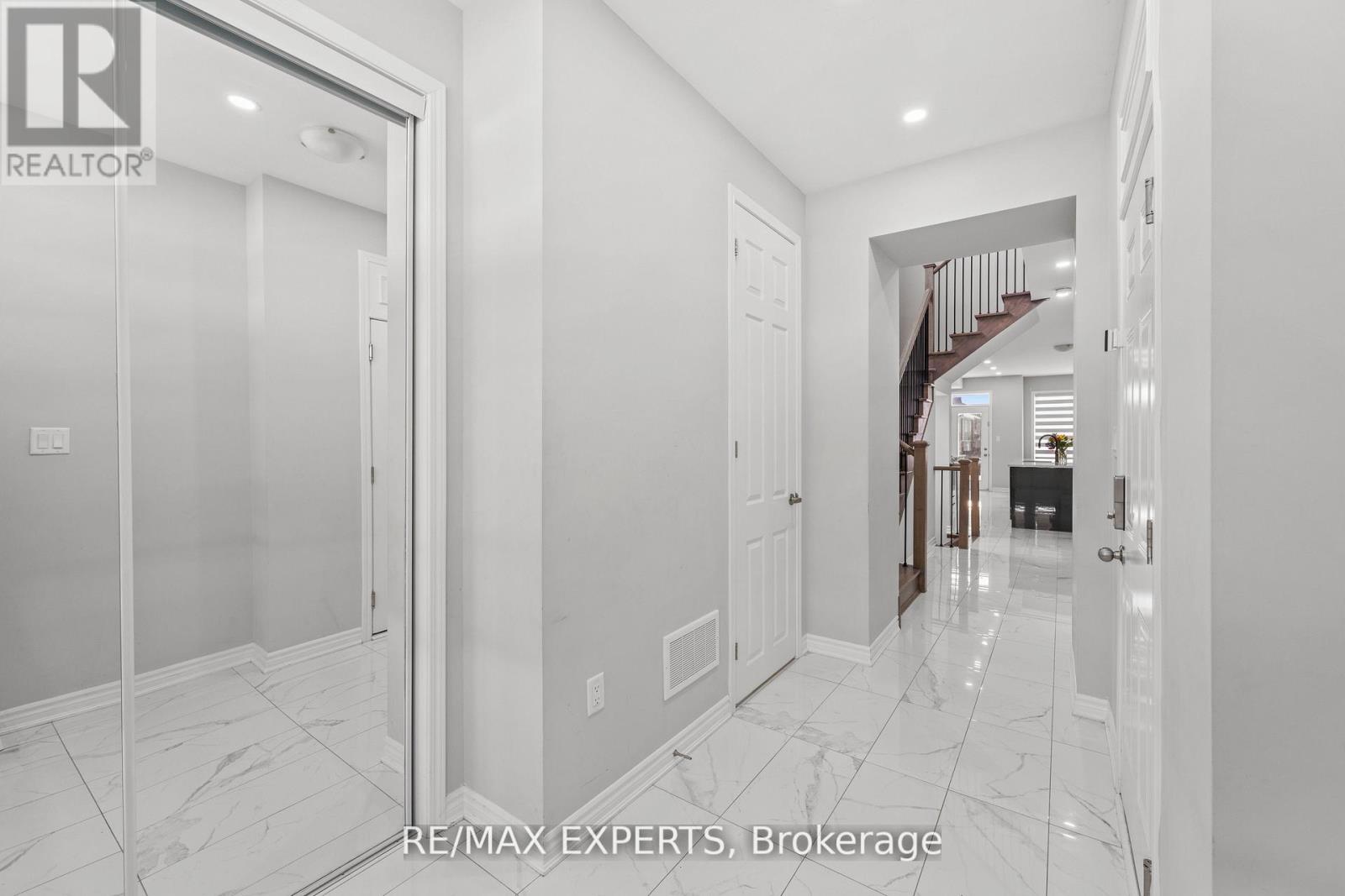 1437 Kerrydale Avenue, Pickering, Ontario  L1X 0M9 - Photo 8 - E13187762