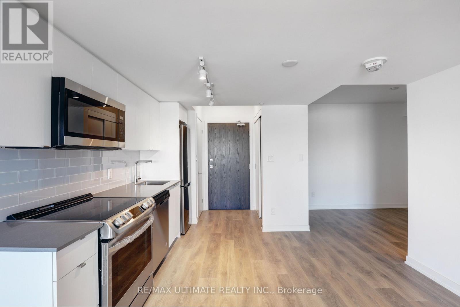 513 - 1401 O'connor Drive, Toronto, Ontario  M4B 2V5 - Photo 4 - E13187962