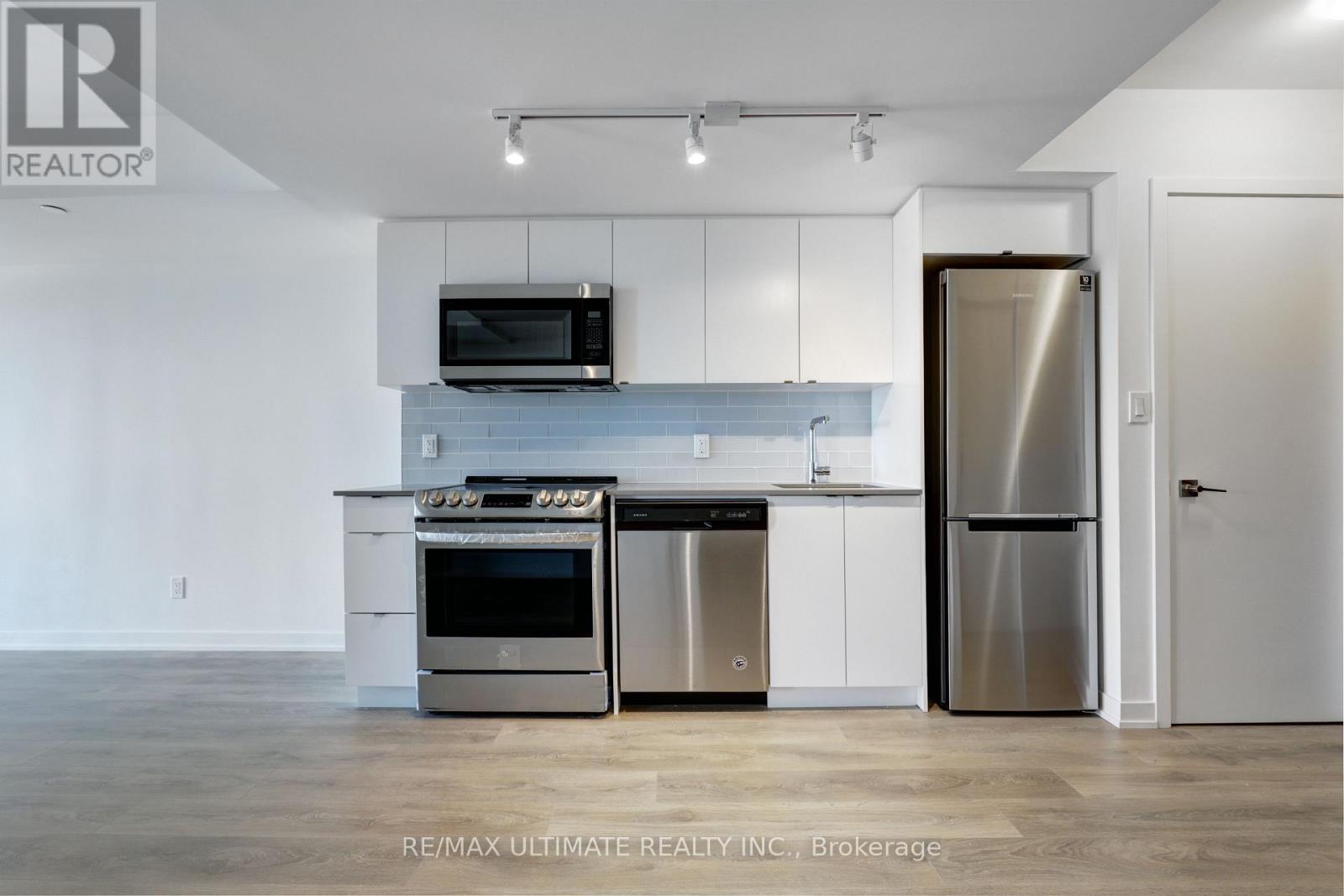 513 - 1401 O'connor Drive, Toronto, Ontario  M4B 2V5 - Photo 6 - E13187962