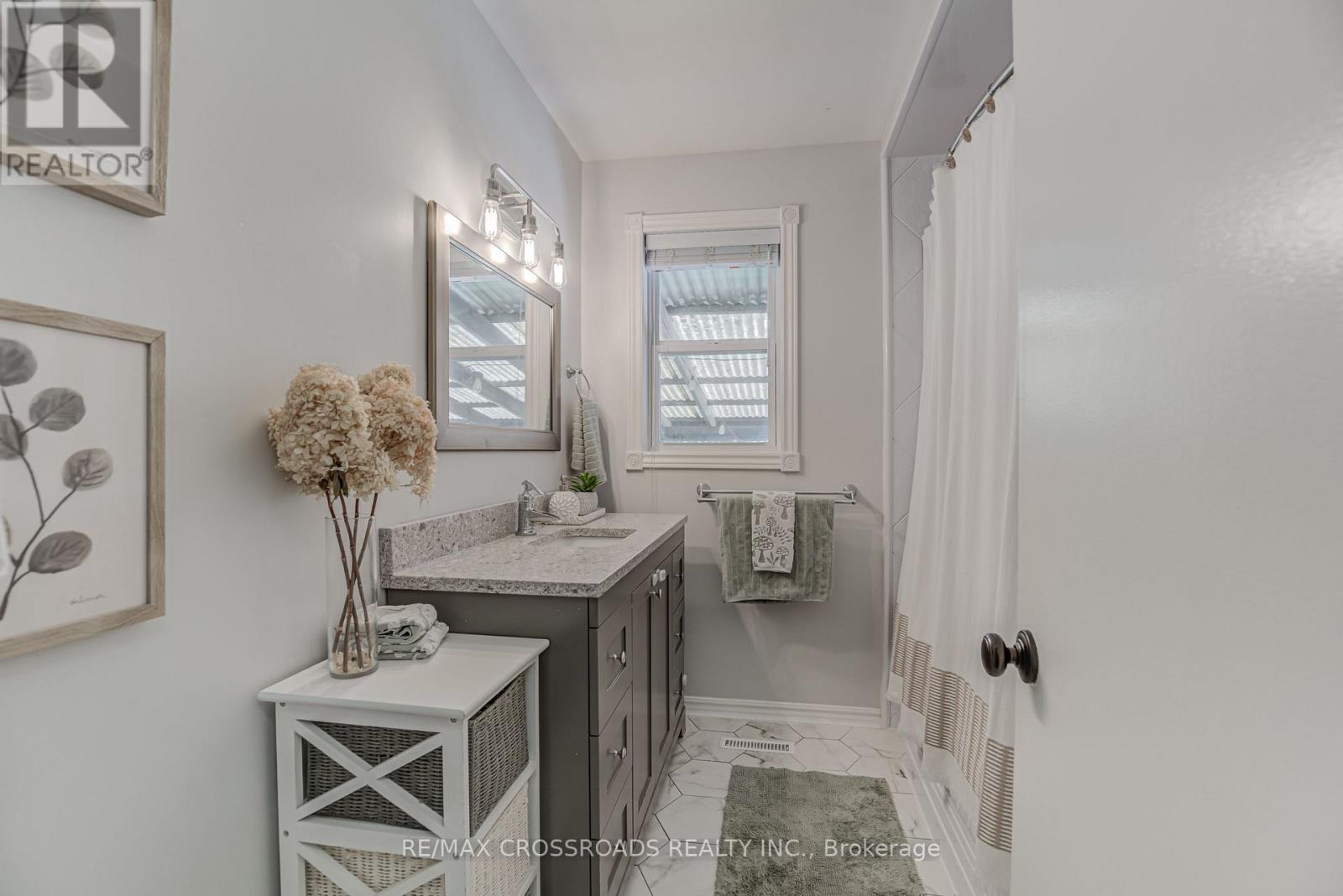 778 Tennyson Avenue, Oshawa, Ontario  L1H 3K6 - Photo 25 - E13188076