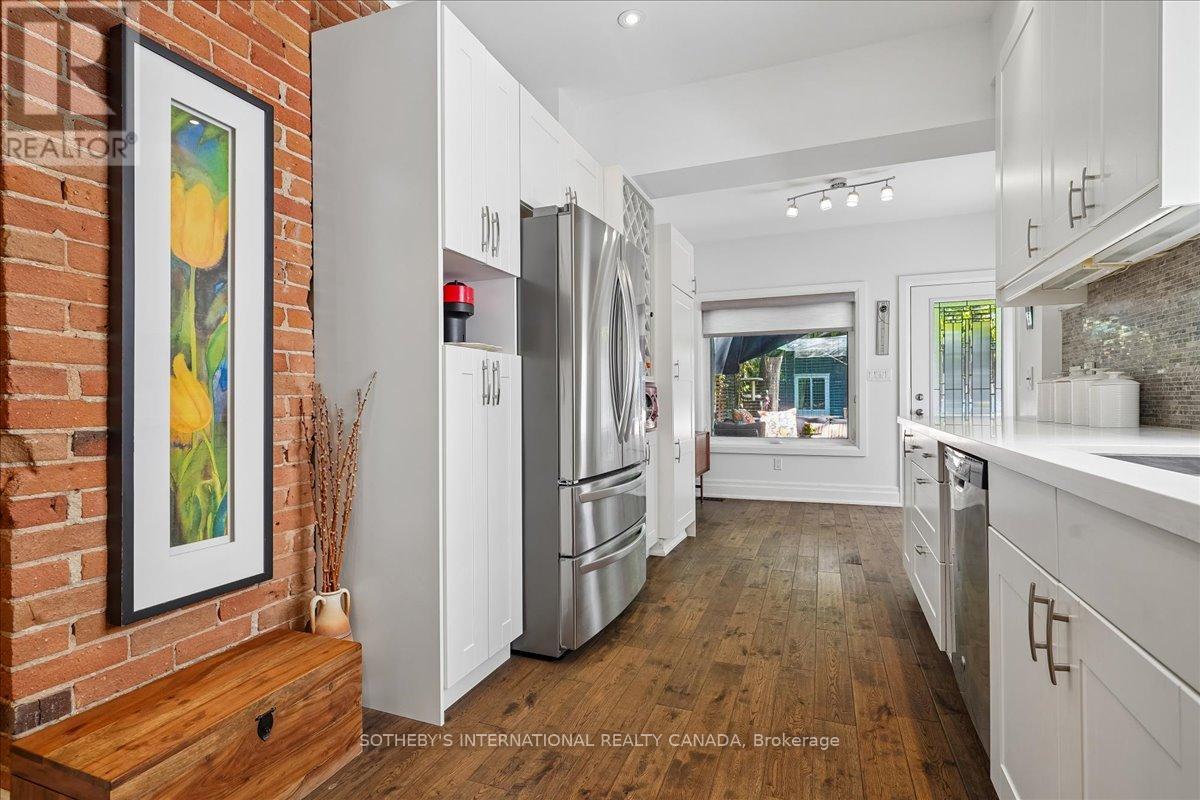 257 Booth Avenue, Toronto, Ontario  M4M 2M7 - Photo 10 - E13188248