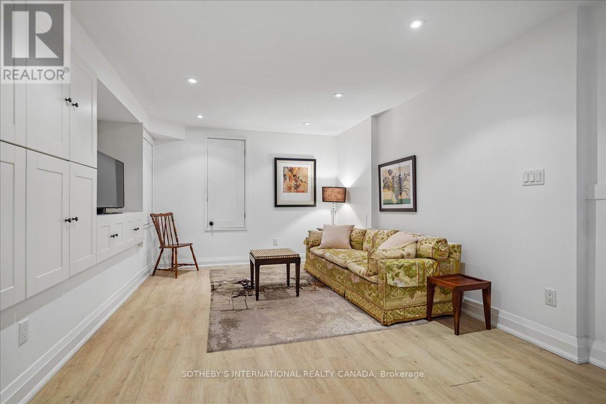 257 Booth Avenue, Toronto, Ontario  M4M 2M7 - Photo 24 - E13188248