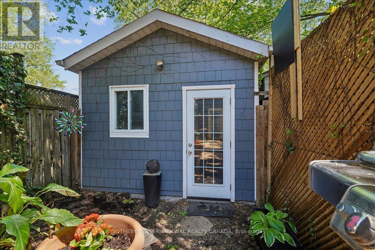 257 Booth Avenue, Toronto, Ontario  M4M 2M7 - Photo 32 - E13188248