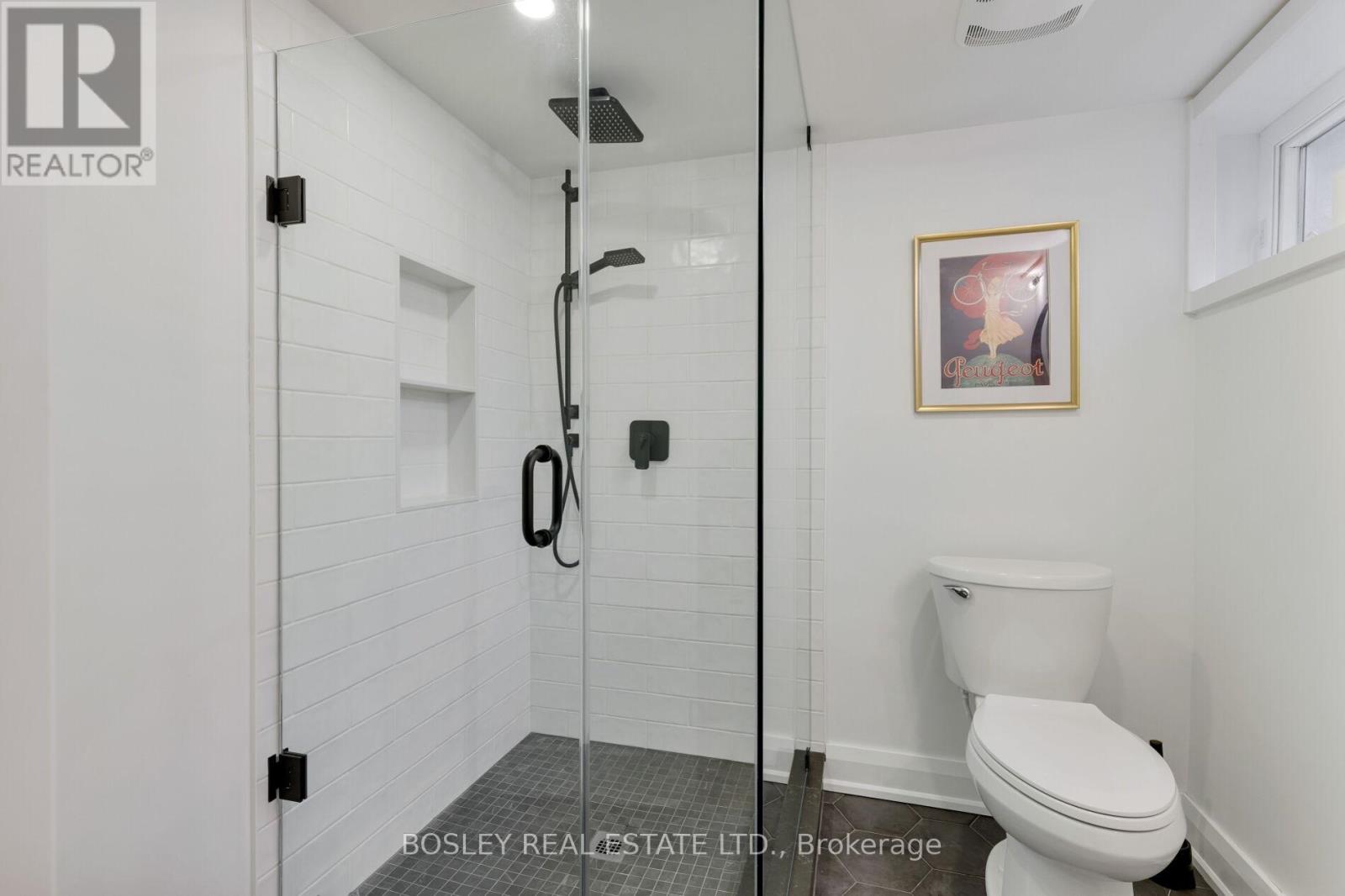 28 Frizzell Avenue, Toronto, Ontario  M4K 1H9 - Photo 47 - E13188634