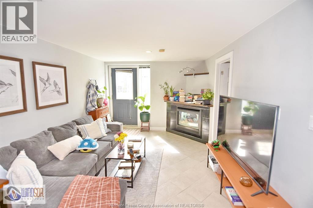 1003 Silverdale Unit# Lower Unit B, Windsor, Ontario N9G 2R8 - Photo 11 - 26012288