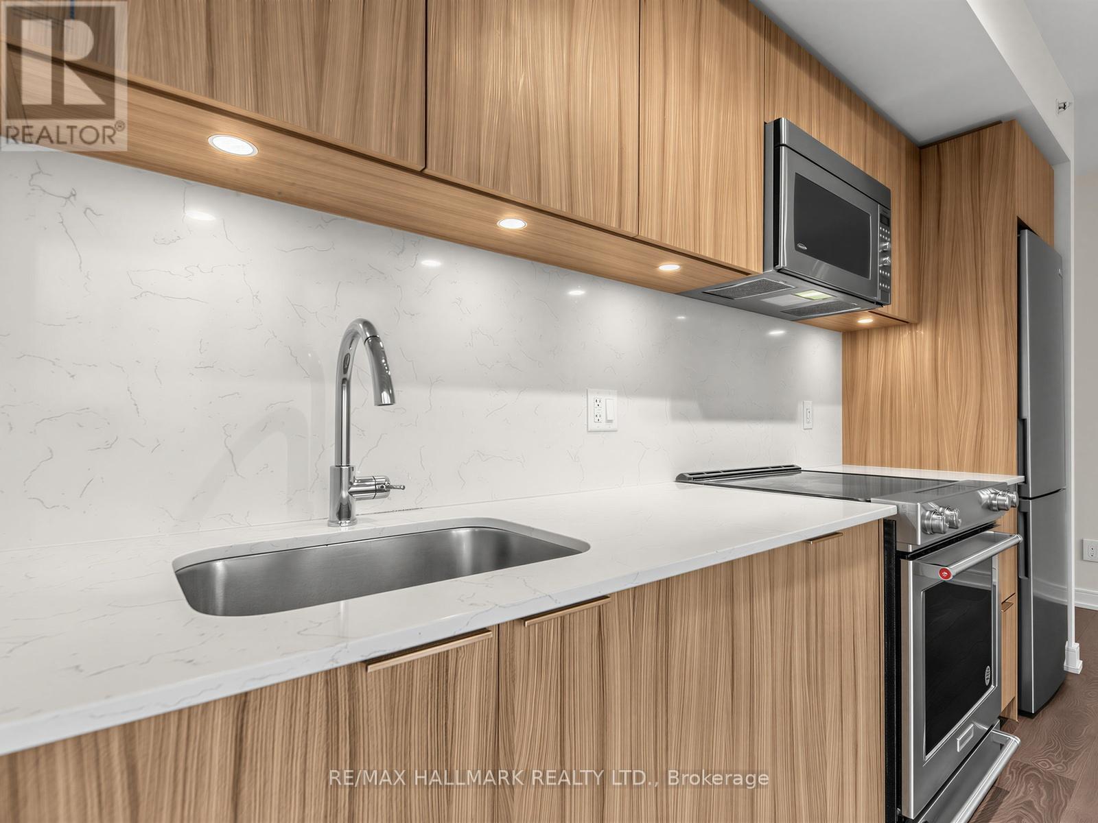 2304 - 30 Samuel Wood Way, Toronto, Ontario  M9B 0C9 - Photo 10 - W13164428