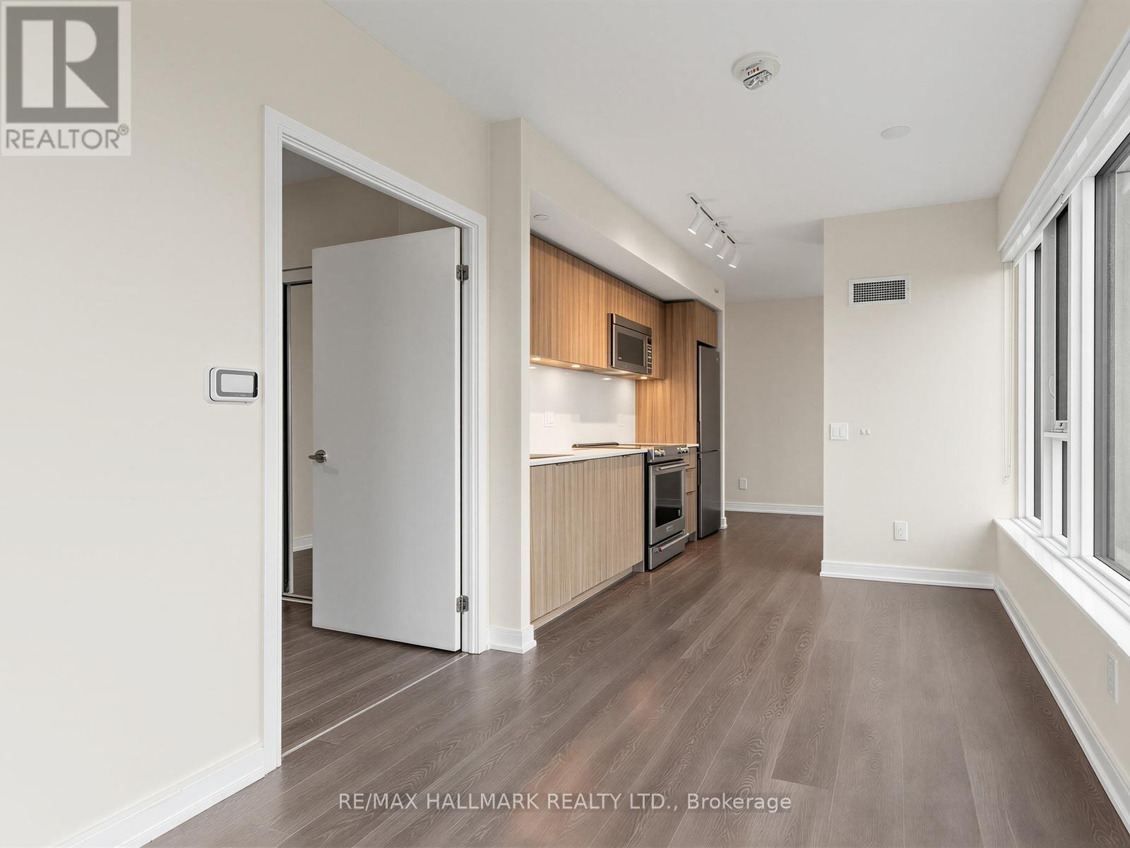 2304 - 30 Samuel Wood Way, Toronto, Ontario  M9B 0C9 - Photo 18 - W13164428