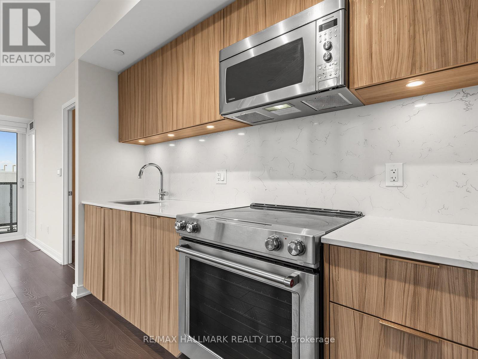 2304 - 30 Samuel Wood Way, Toronto, Ontario  M9B 0C9 - Photo 9 - W13164428