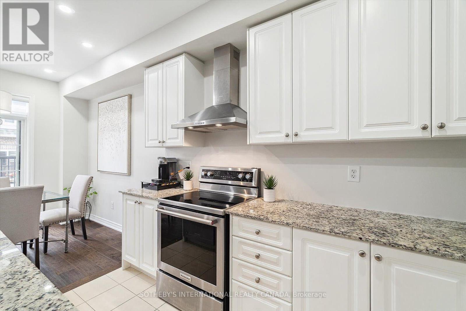 12 Deep River Lane S, Richmond Hill, Ontario  L4C 5S4 - Photo 19 - N13187284