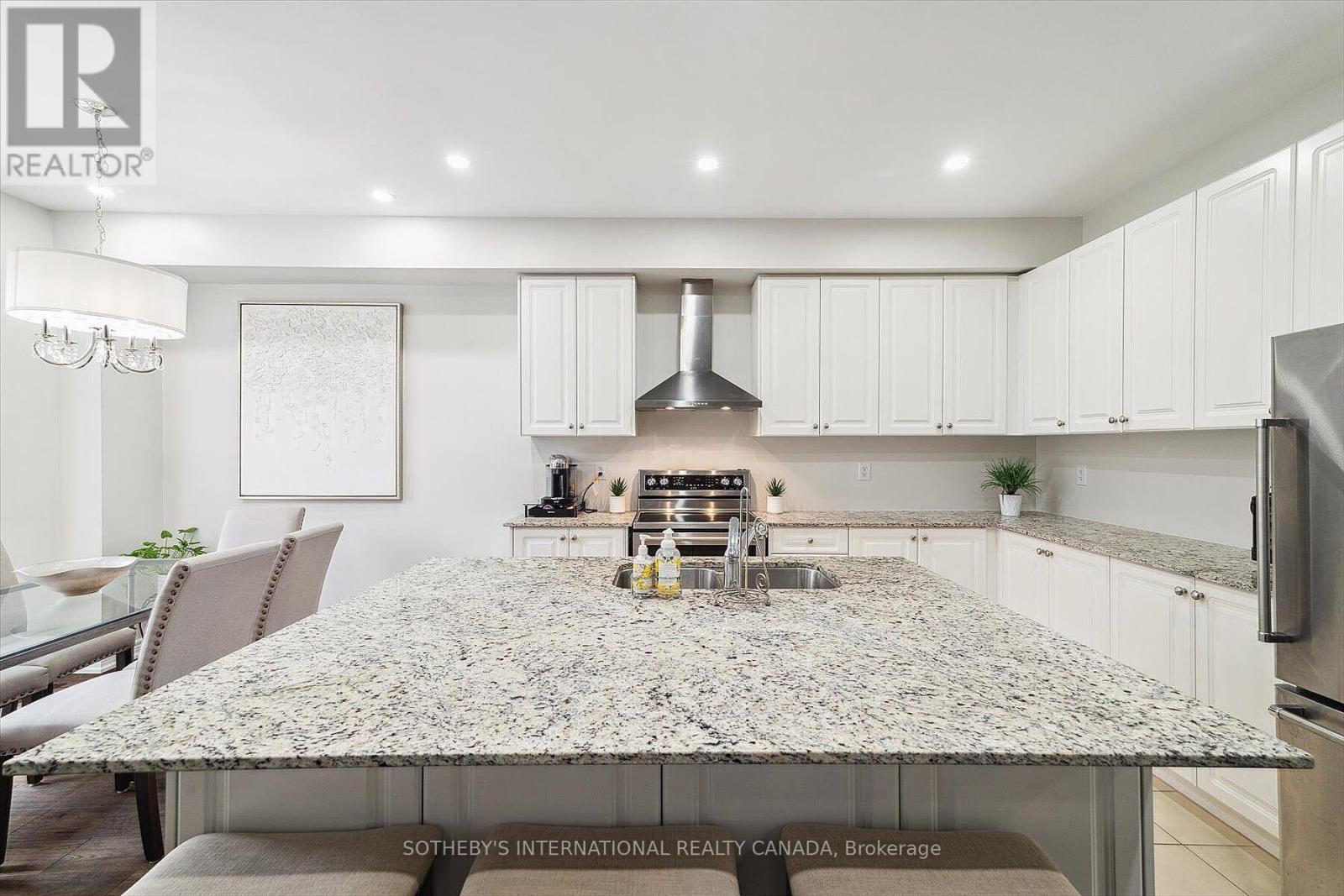 12 Deep River Lane S, Richmond Hill, Ontario  L4C 5S4 - Photo 20 - N13187284