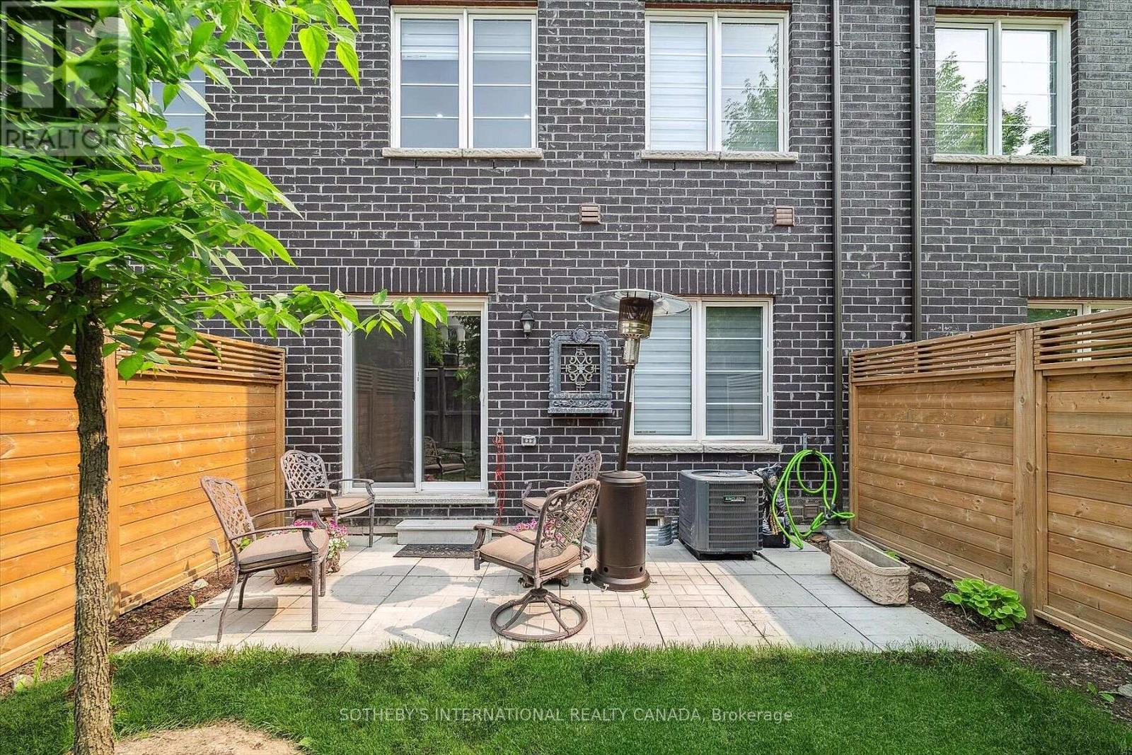 12 Deep River Lane S, Richmond Hill, Ontario  L4C 5S4 - Photo 48 - N13187284