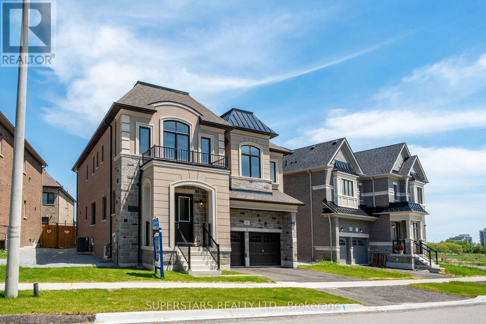 85 Current Drive, Richmond Hill, Ontario  L4S 0M7 - Photo 2 - N13187300