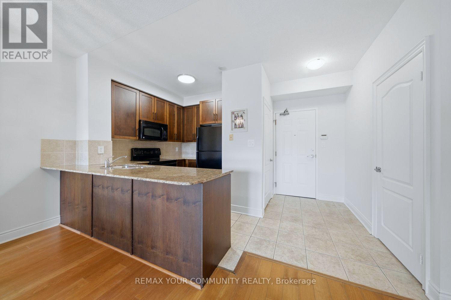 409 - 160 Woodbridge Avenue, Vaughan, Ontario  L4L 0B8 - Photo 10 - N13187446