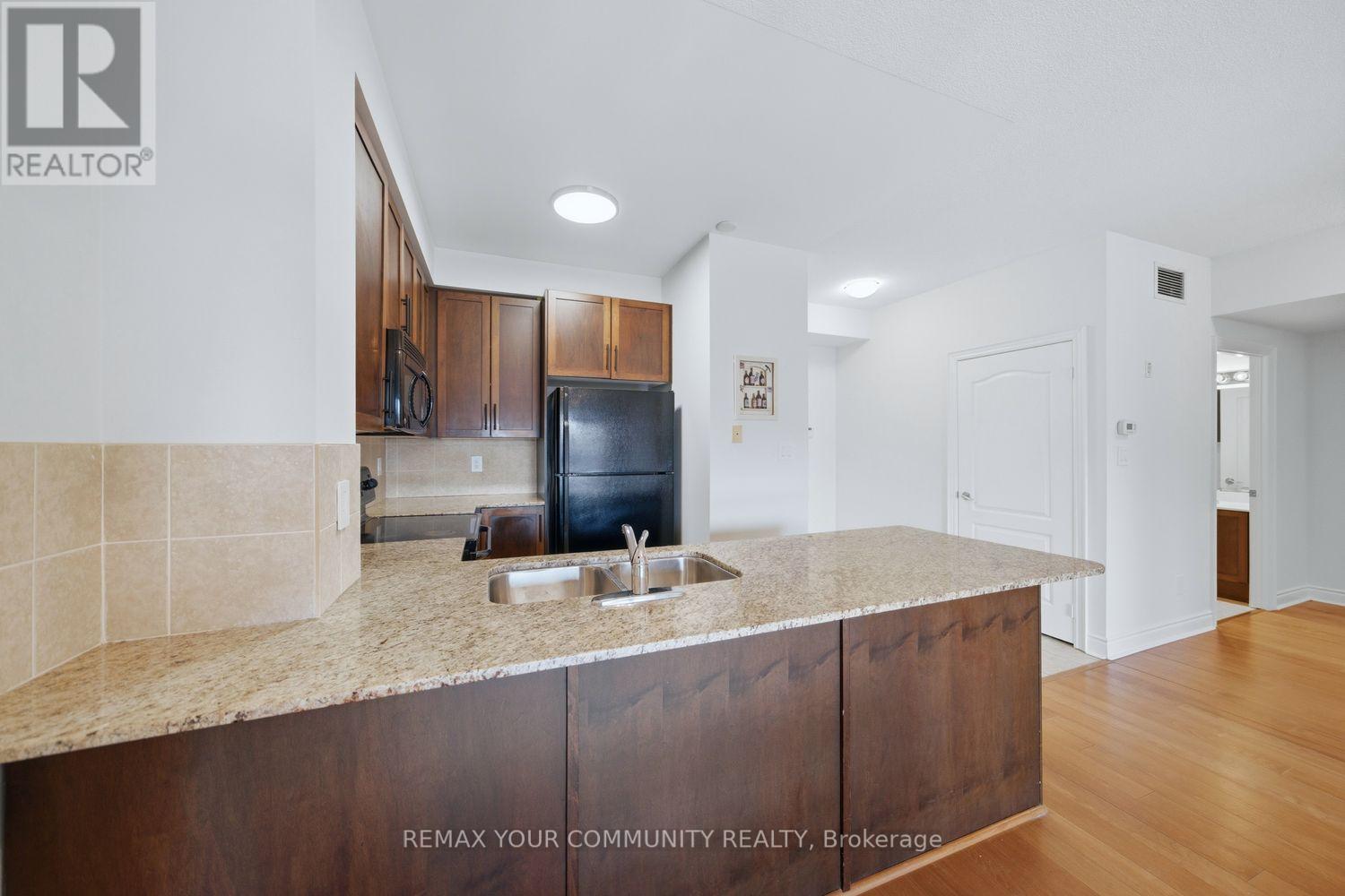 409 - 160 Woodbridge Avenue, Vaughan, Ontario  L4L 0B8 - Photo 12 - N13187446