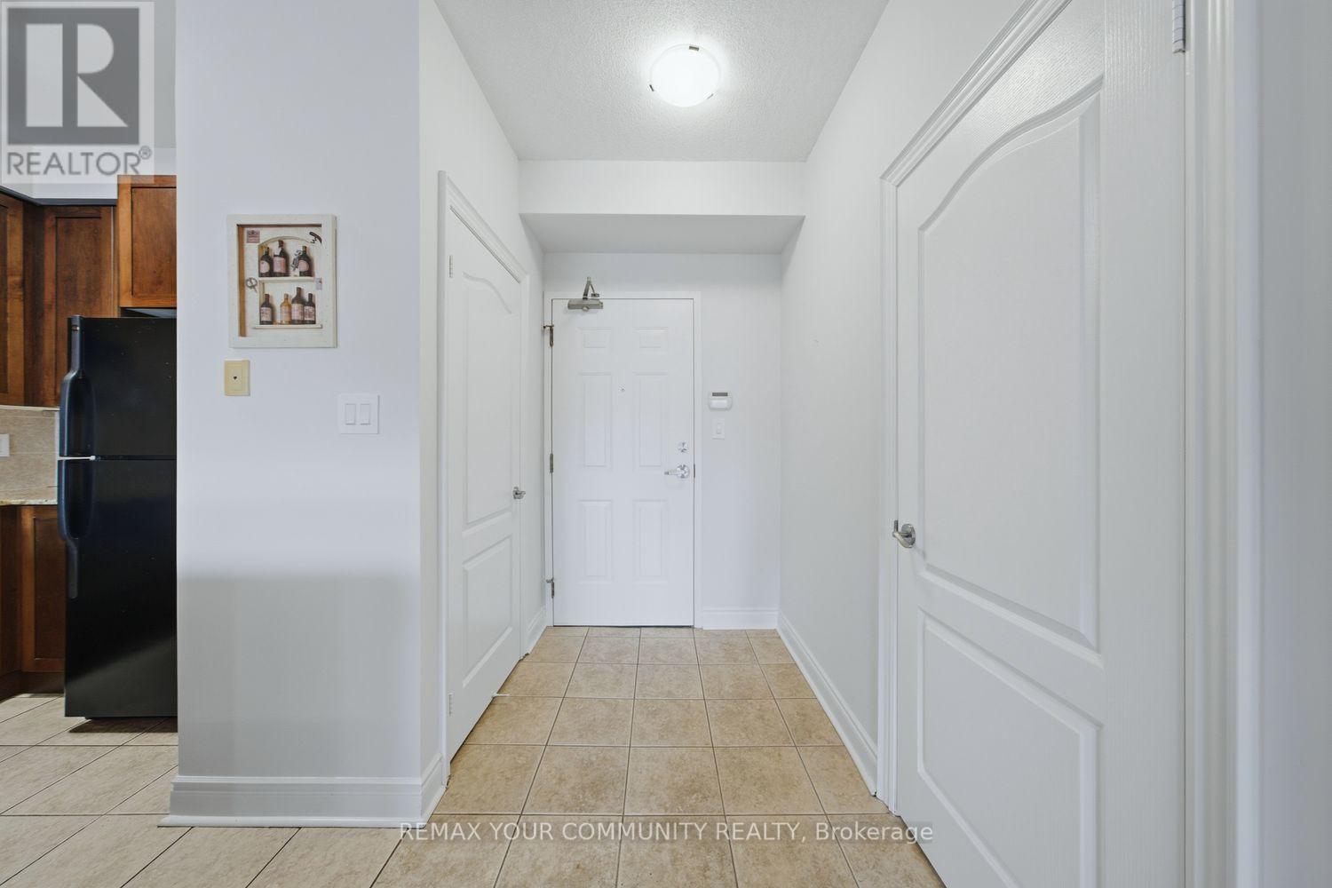 409 - 160 Woodbridge Avenue, Vaughan, Ontario  L4L 0B8 - Photo 5 - N13187446