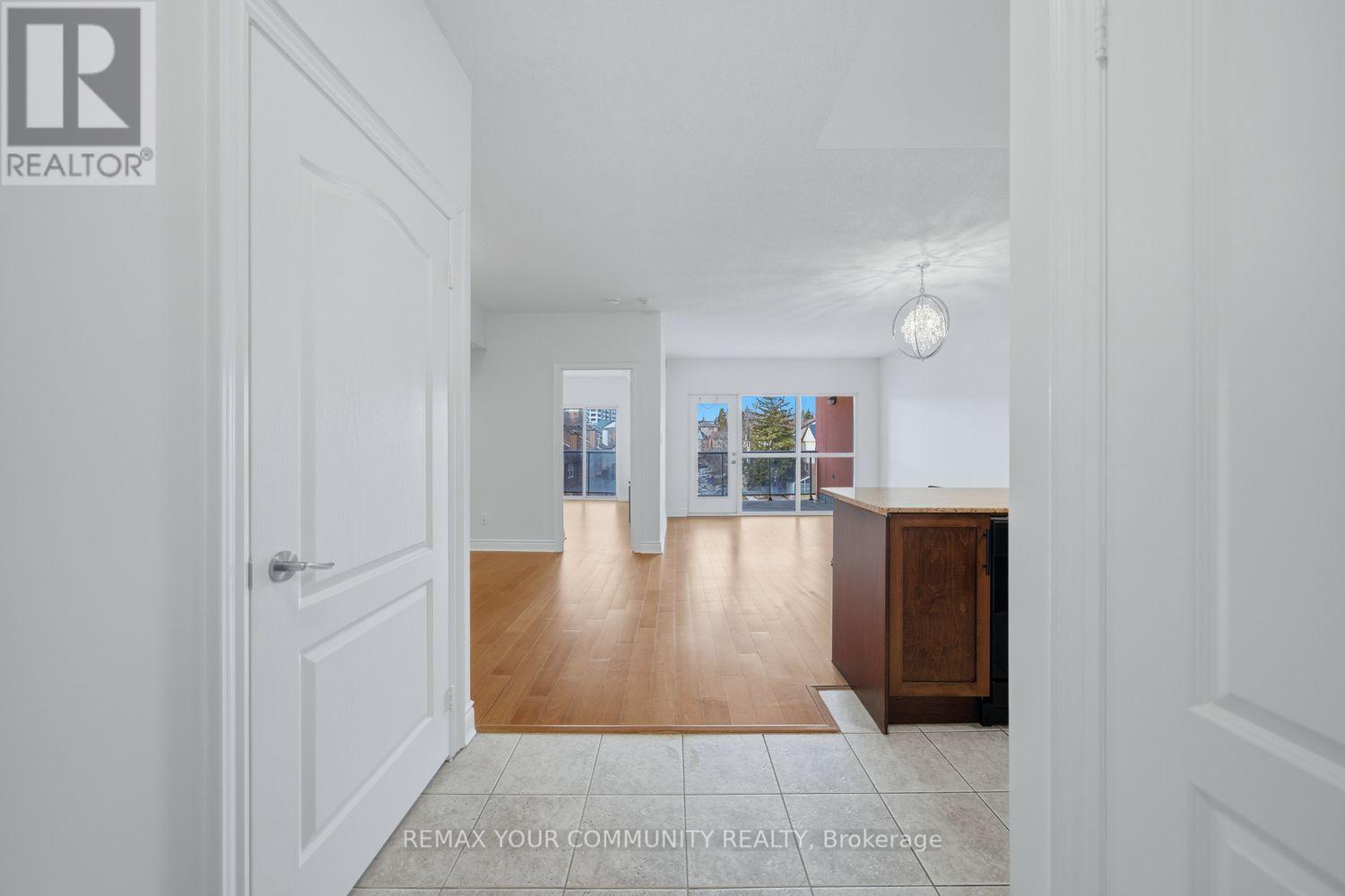 409 - 160 Woodbridge Avenue, Vaughan, Ontario  L4L 0B8 - Photo 6 - N13187446