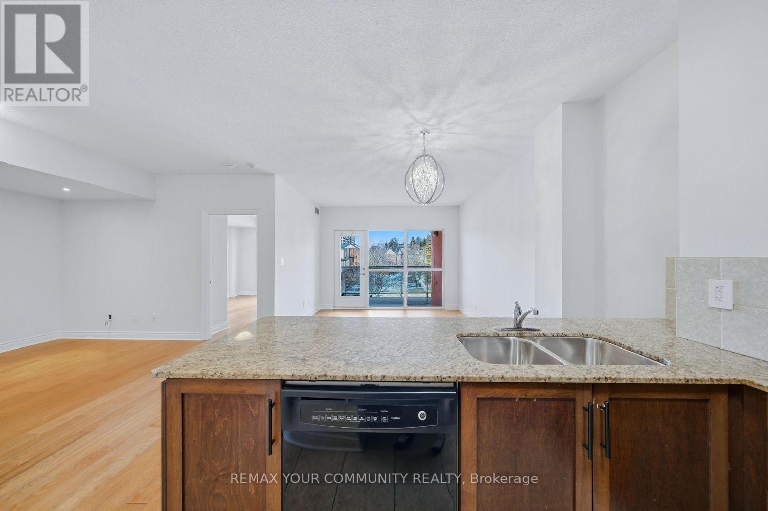 409 - 160 Woodbridge Avenue, Vaughan, Ontario  L4L 0B8 - Photo 8 - N13187446