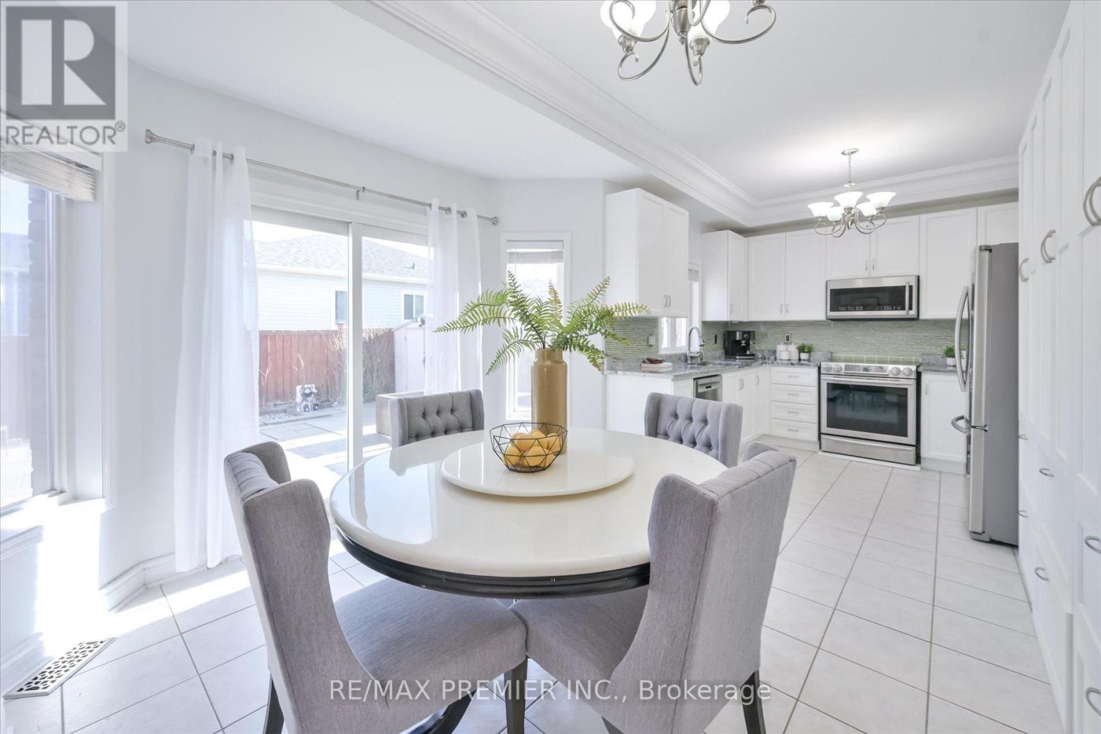7 Stonemount Crescent, Essa, Ontario  L3W 0C4 - Photo 12 - N13187922