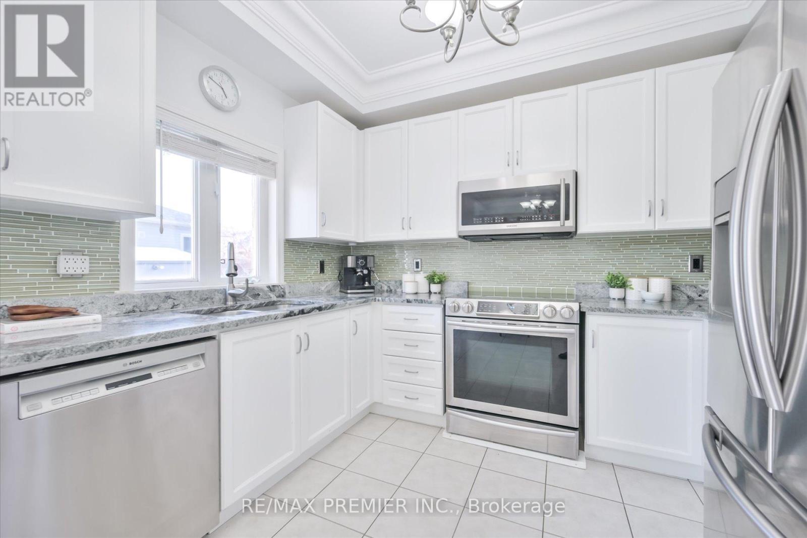 7 Stonemount Crescent, Essa, Ontario  L3W 0C4 - Photo 17 - N13187922
