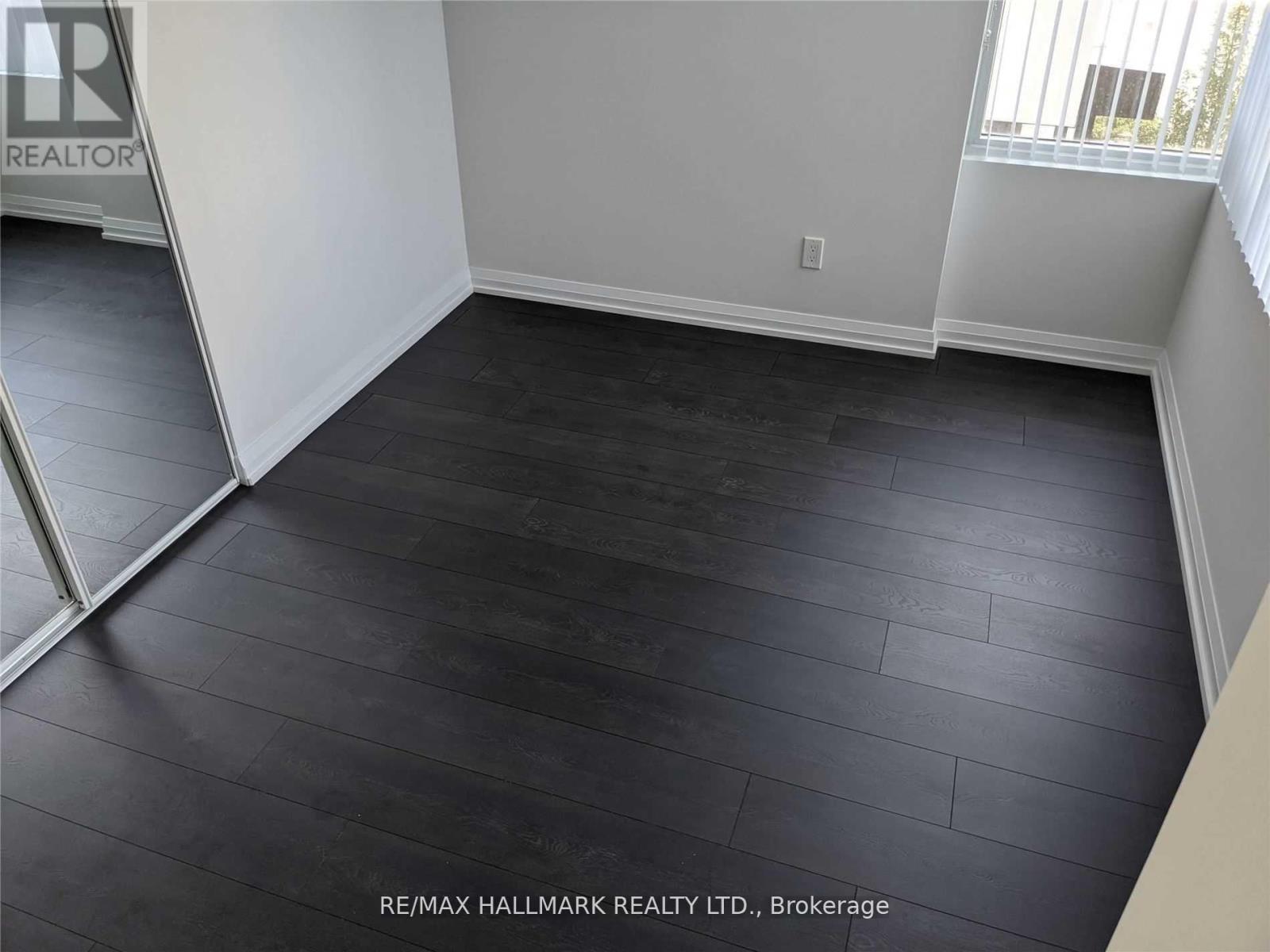 Th15 - 1010 Portage Parkway, Vaughan, Ontario  L4K 0K3 - Photo 9 - N13187970