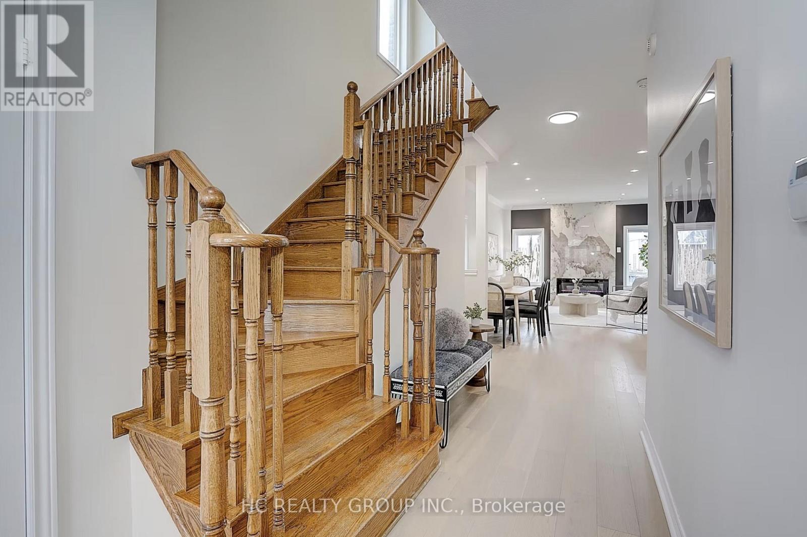 465 Woodspring Avenue, Newmarket, Ontario  L3X 3L1 - Photo 3 - N13187978
